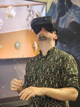 William Terry-Wright with VR headset during visit to Ultraleap in November 2023